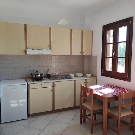 Tilos Fantasy מלון דירות Livadia (Tilos)